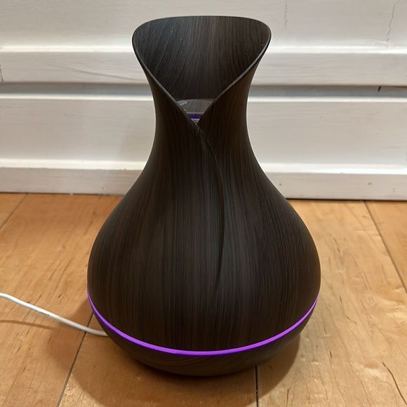 Humidifier w/6 Colour LED 9x6” - Picture 1 of 14